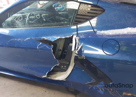 2021 Chevrolet Corvette Stingray Rwd 2Lt from USA, damaged, VIN 1G1YB2D41M5102124